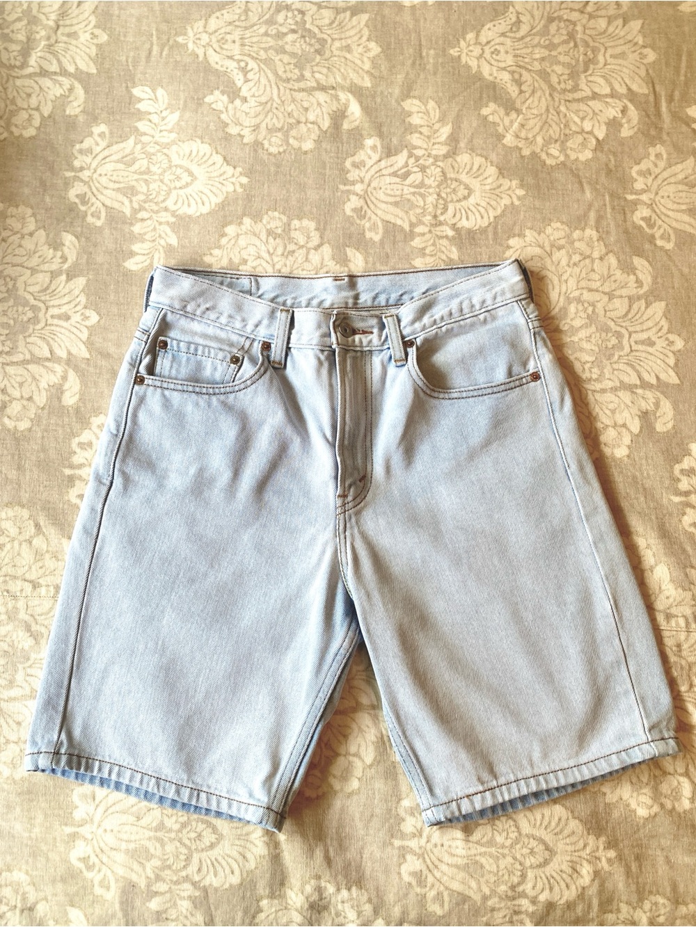 Vintage 2000’s Y2K Levi's 505 Light Wash Jeans Shorts Jorts Size 30